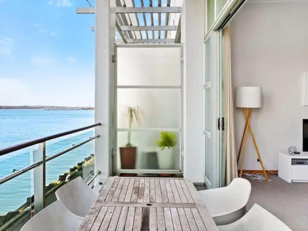 Relaxing Sea Wharf View Apartment Auckland Exterior photo